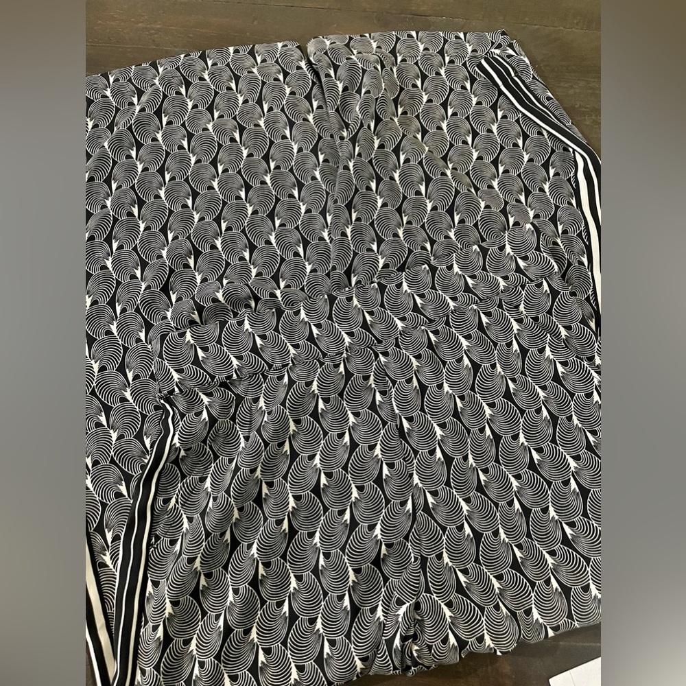 BEAUTIFUL NWT Max Studio Wide Leg Pants Sz S Small - Picture 5 of 8